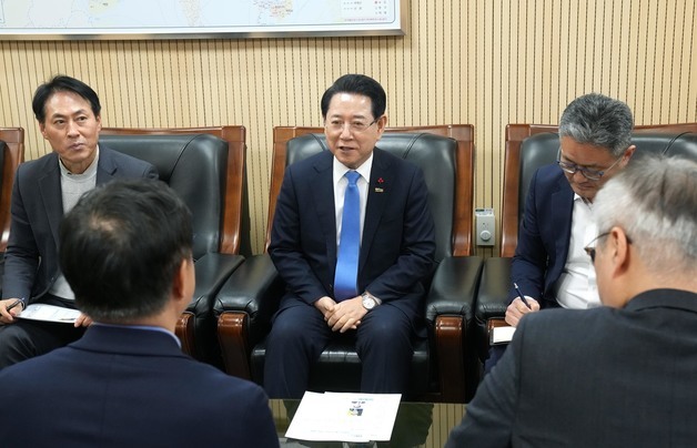 김영록 지사, 현대차와 광주.전남 투자 유치 협의