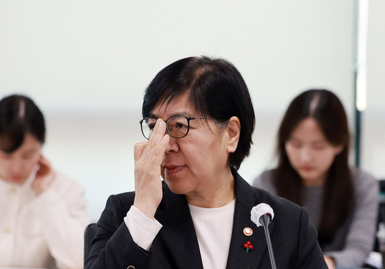 제4차 보건의료정책심의위원회 참석한 정은경 장관