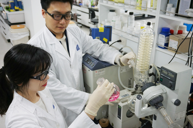 종근당바이오, '비동물성' 무기 장착…3조 中 보툴리눔 톡신 시장 흔든다