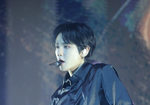 백현, 美 라스베이거스 공연 성황 "팬 덕분에 자신감 갖게 돼"