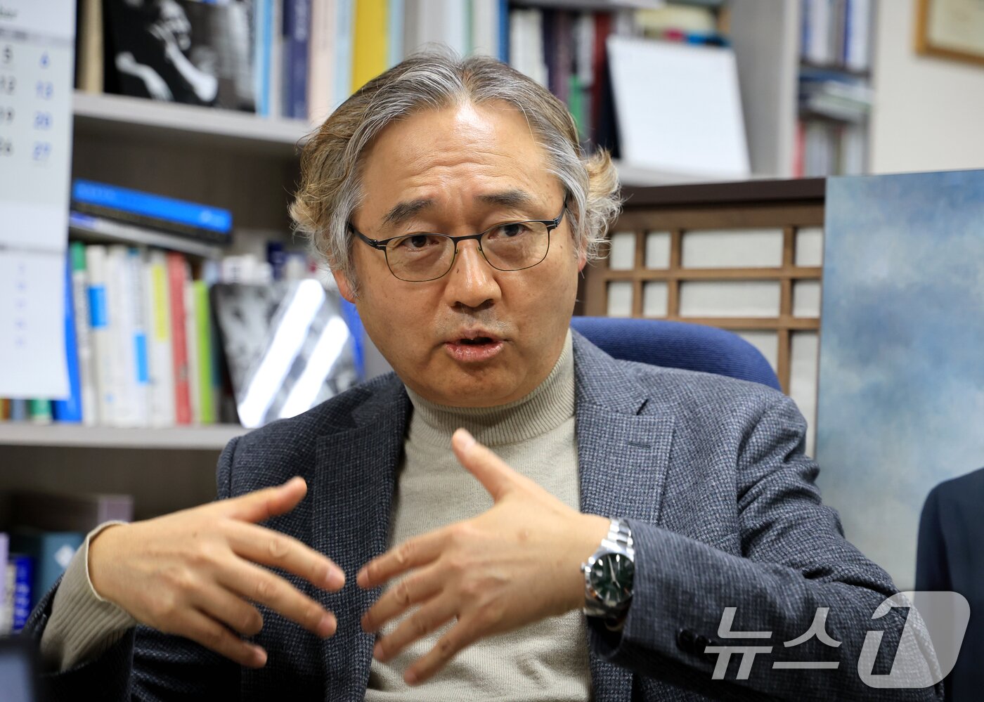 본문 이미지 - 박찬운 군 사망사고분과위원장은 장병들의 스트레스를 줄이기 위해 '양질의 헬스장' 등 사회와 비슷한 여건을 만들어 주는 것이 중요하다고 말했다. ⓒ News1 이호윤 기자