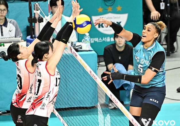 '실바 21점' GS칼텍스, 정관장 5연패 몰고 셧아웃 승리