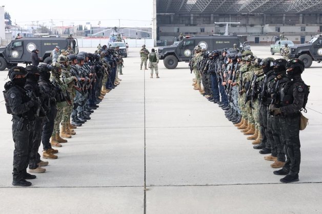멕시코, 트럼프 압박에 마약 조직원 37명 美에 추가 인도