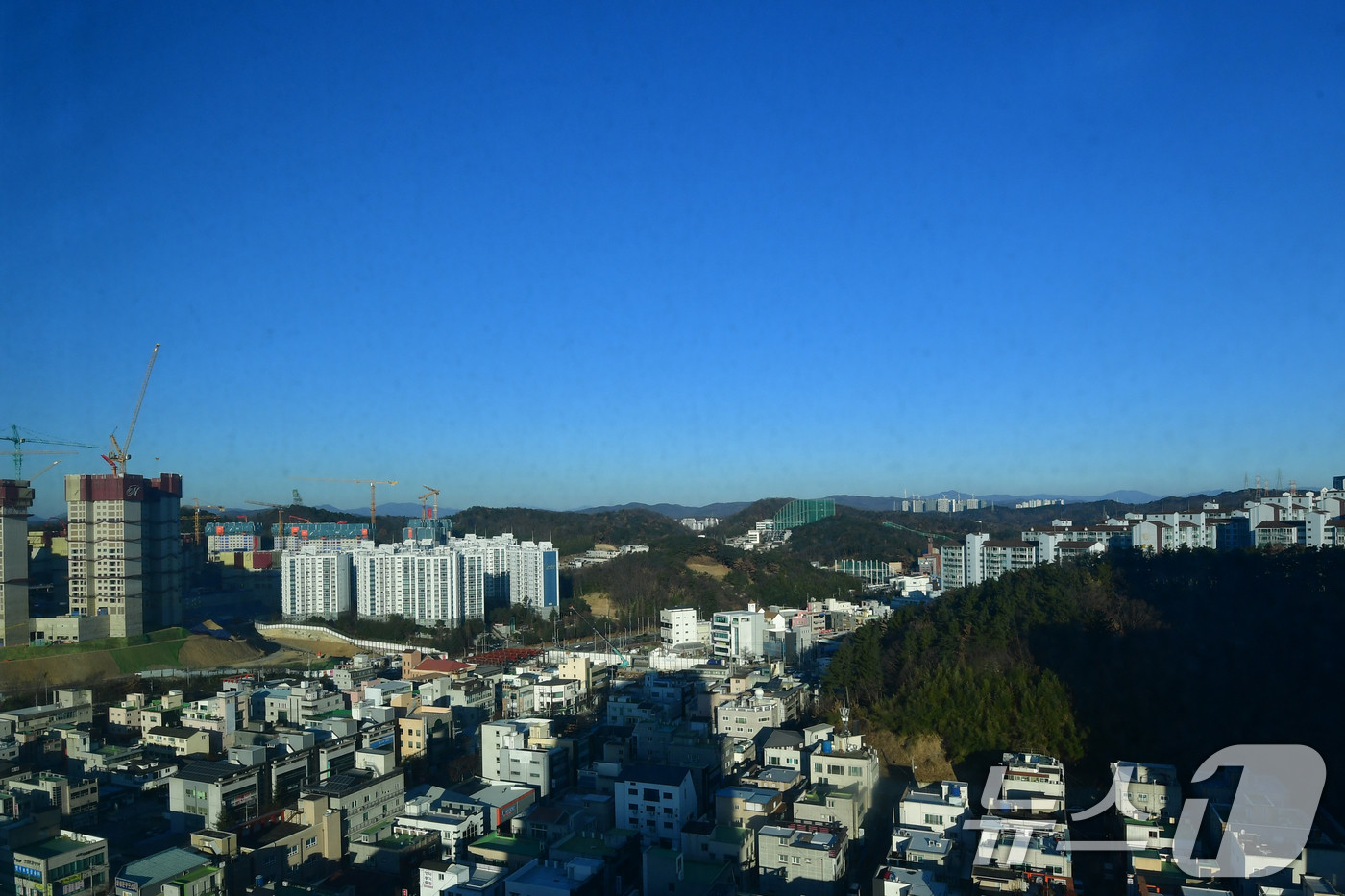 (포항=뉴스1) 최창호 기자 = 21일 포항시 전역에 푸른 하늘이 펼쳐지고 있다.  2026.1.21/뉴스1