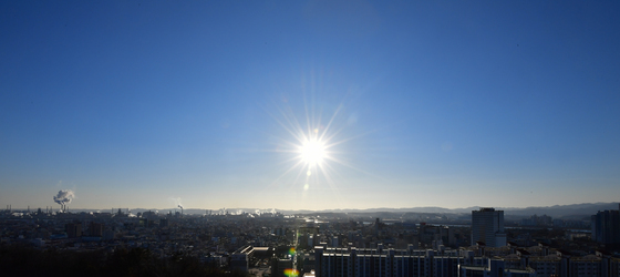 [오늘의 날씨] 경기(25일, 수)…종일 맑음, 낮 최고 16도