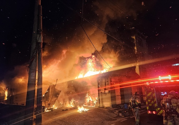 영암·해남·여수서 주택·비닐하우스 화재 잇따라…"난방기기 등 주의"