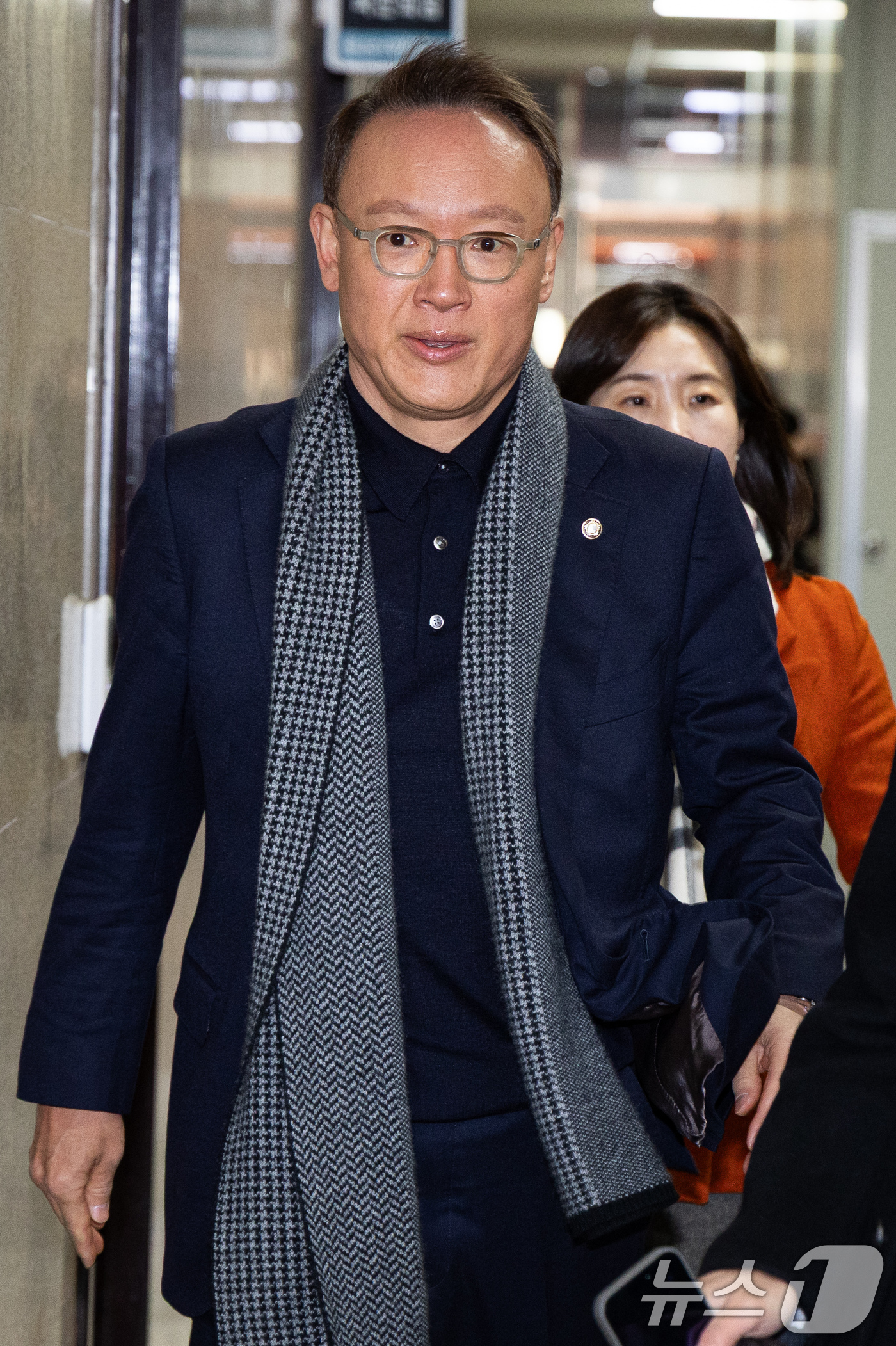 (서울=뉴스1) 유승관 기자 = 안상훈 국민의힘 의원이 21일 서울 여의도 국회에서 송언석 원내대표와 초선 비례대표 의원 회동을 위해 원내대표실로 향하고 있다. 2026.1.21/ …