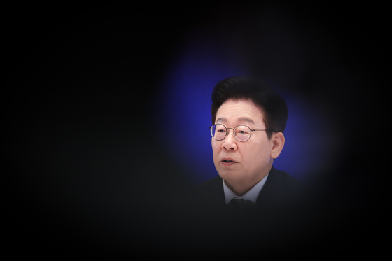 신년 기자회견 답변하는 이재명 대통령