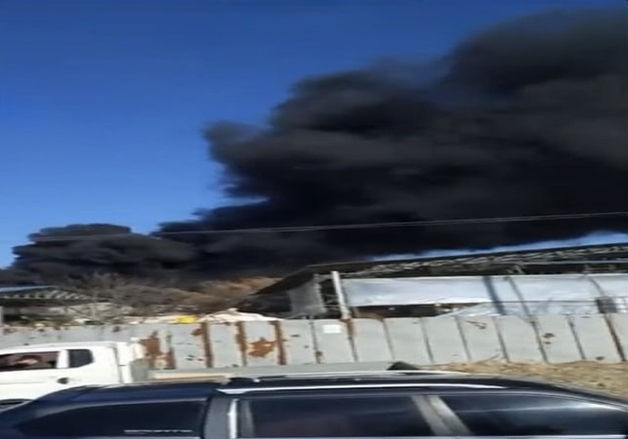 '돼지 4200마리 사육' 여주 돈사 화재…1시간여 만에 큰 불길 잡아