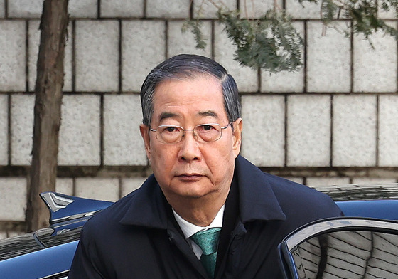 법원 도착한 한덕수