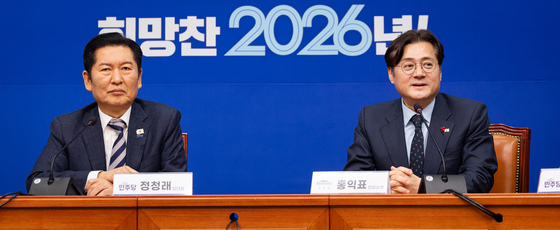 홍익표, 국회 찾아 "친명·친청은 하나"…장동혁 단식 현장은 패스