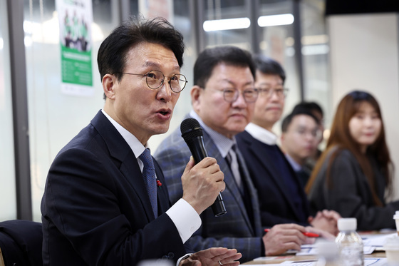 모두발언하는 김민석 총리