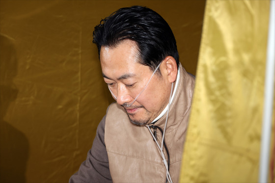 생각 잠긴 장동혁