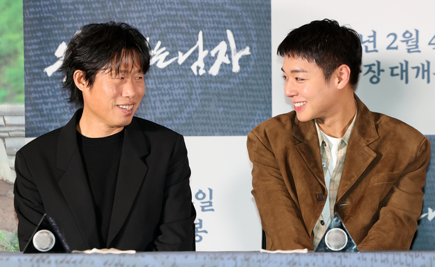 유해진·박지훈, 서로를 보며 미소 활짝