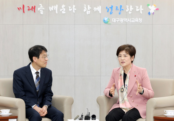김정기 대구시장 권한대행·강은희 교육감, 행정통합 방향 논의