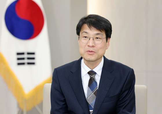 'TK 행정통합' 대구교육청 찾은 김정기 대구시장 권한대행