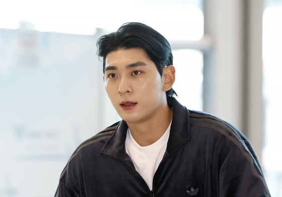 '공항 4시간 억류' 이정후 "의사소통 착오·서류 문제 있었다"