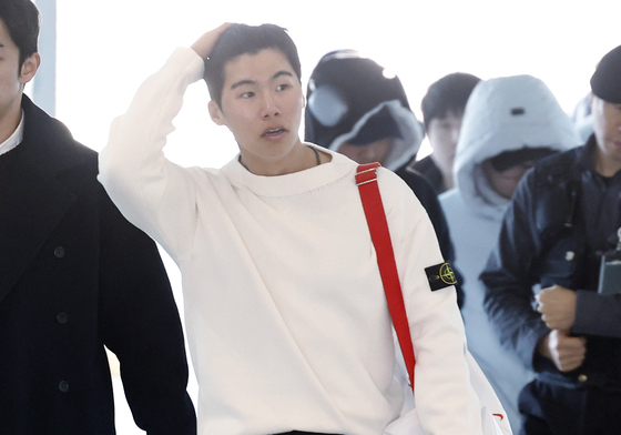 공항 도착한 김혜성