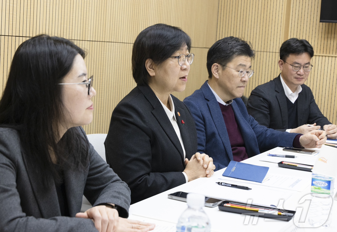 (서울=뉴스1) = 정은경 보건복지부장관이 21일 서울 중구 서울스퀘어에서 열린 '의료취약지병원협회 간담회'에서 발언을 하고 있다. (보건복지부 제공. 재판매 및 DB 금지) 20 …