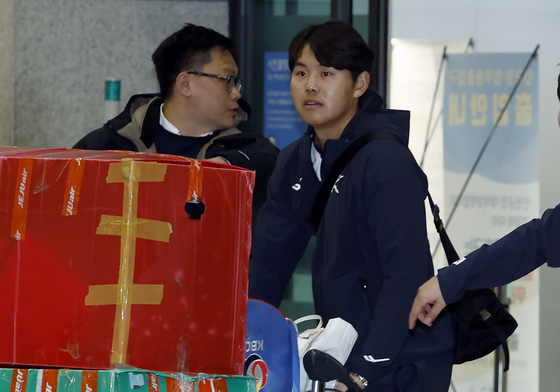 전지훈련 마치고 귀국한 소형준