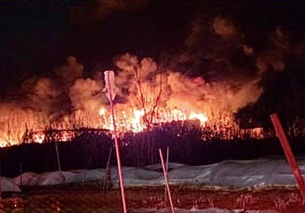 시흥 주거용 비닐하우스 화재…70대 남성 사망