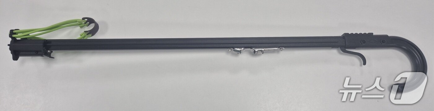 본문 이미지 - 스피어건(개량형 작살총)(관세청 제공.재판매 및 DB금지)/뉴스1 