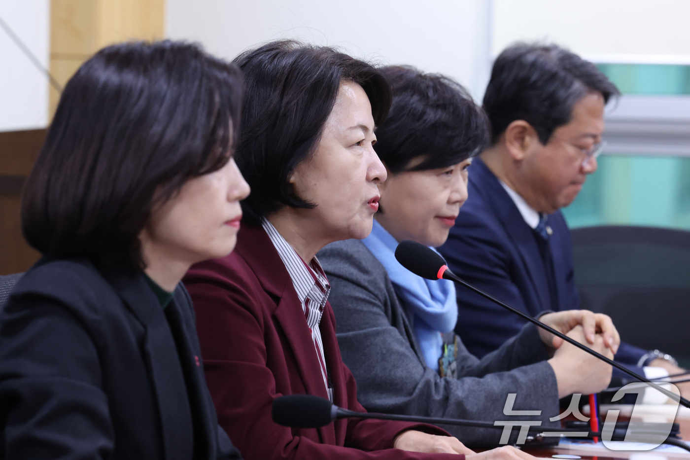 (서울=뉴스1) 신웅수 기자 = 추미애 법제사법위원장이 22일 서울 여의도 국회 의원회관에서 열린 ‘검찰개혁의 완성이란 무엇인가? : 민생범죄 집중을 위한 검찰개혁과 보완수사권 폐 …