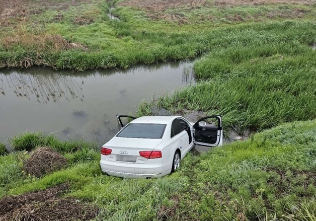 하천·양식장에 외제차 '풍덩'…전북 보험사기 일당 검거(종합)