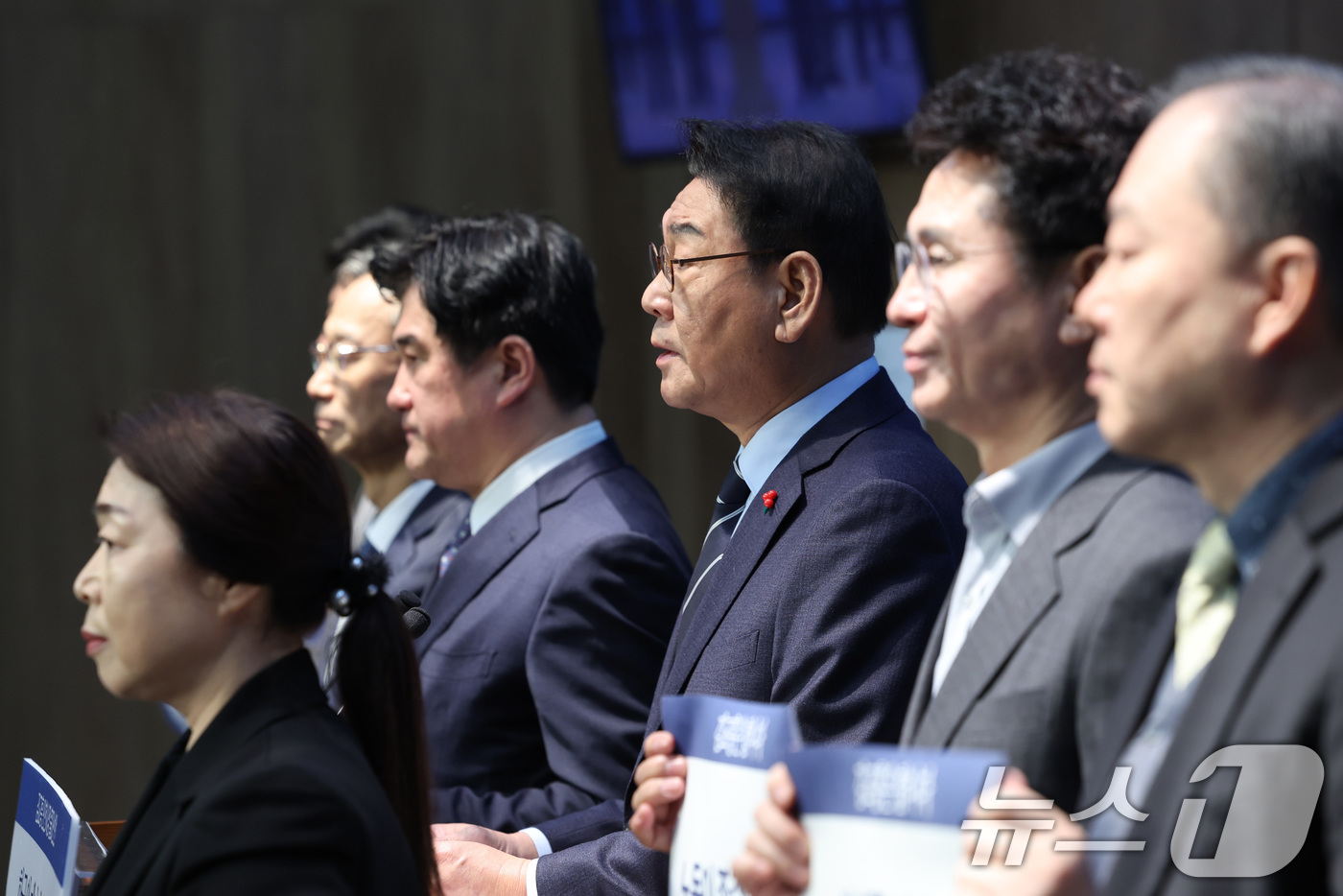 (서울=뉴스1) 신웅수 기자 = 김교흥 더불어민주당 의원이 22일 서울 여의도 국회 소통관에서 인천시장 출마 선언을 하고 있다. 2026.1.22/뉴스1