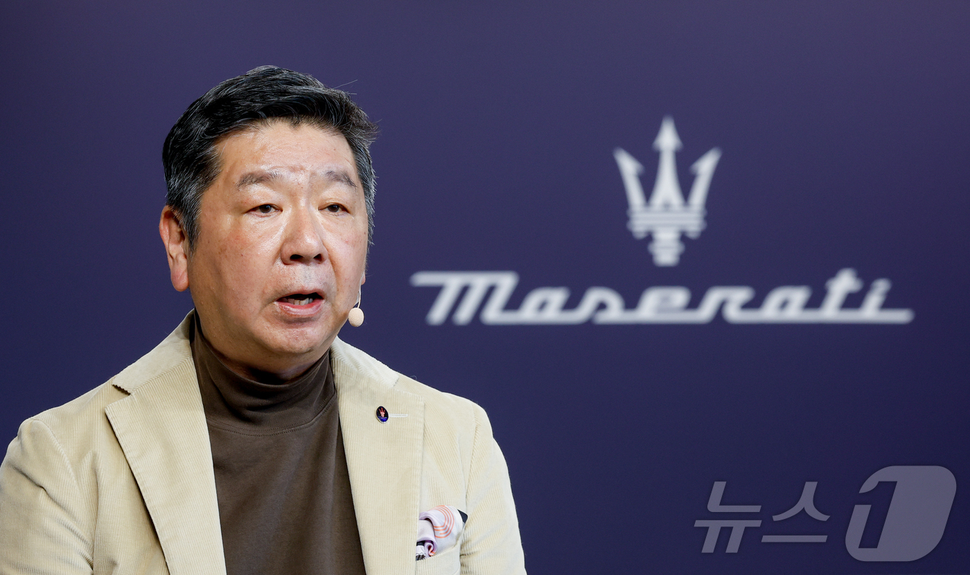 (성남=뉴스1) 안은나 기자 = 다카유키 기무라 마세라티 코리아 총괄 책임자가 22일 경기 성남시 분당구 마세라티 판교 전시장에서 열린 마세라티 코리아 고성능 슈퍼 스포츠카 ‘GT …