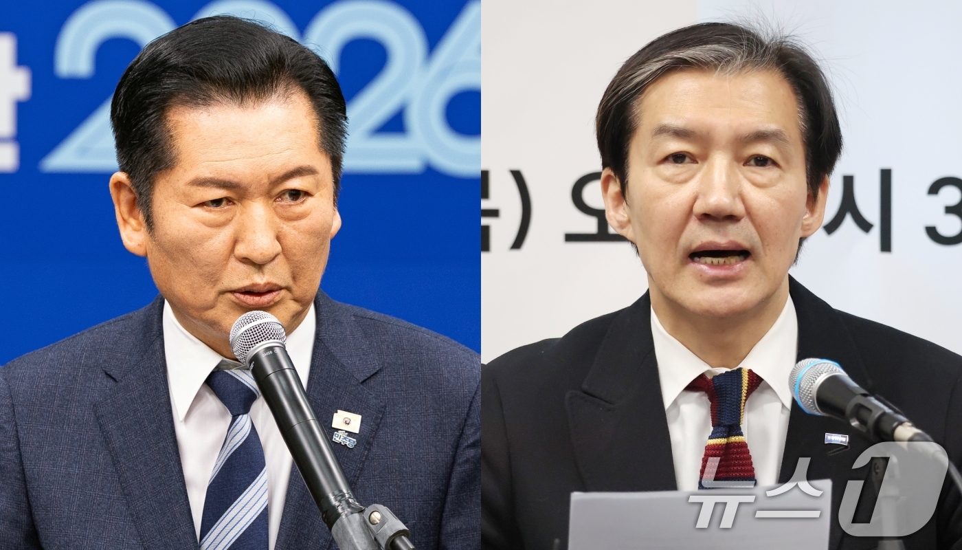 (서울=뉴스1) 유승관 유경석 기자 = 22일 정청래 더불어민주당 대표가 서울 여의도 국회에서 긴급 기자회견을 열고 조국혁신당에게 합당을 제안하고 있다(왼쪽). 같은날 조국 조국혁 …