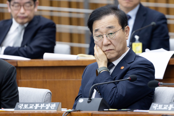 여객기 참사 국조특위 청문회 출석한 김윤덕 장관