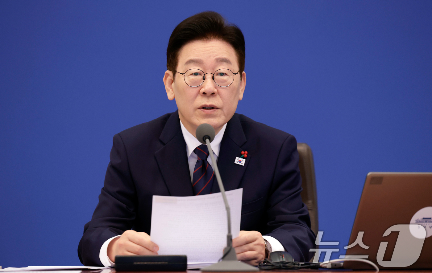 (서울=뉴스1) 허경 기자 = 이재명 대통령이 22일 청와대에서 열린 수석보좌관회의에서 발언하고 있다. (청와대통신사진기자단) 2026.1.22/뉴스1