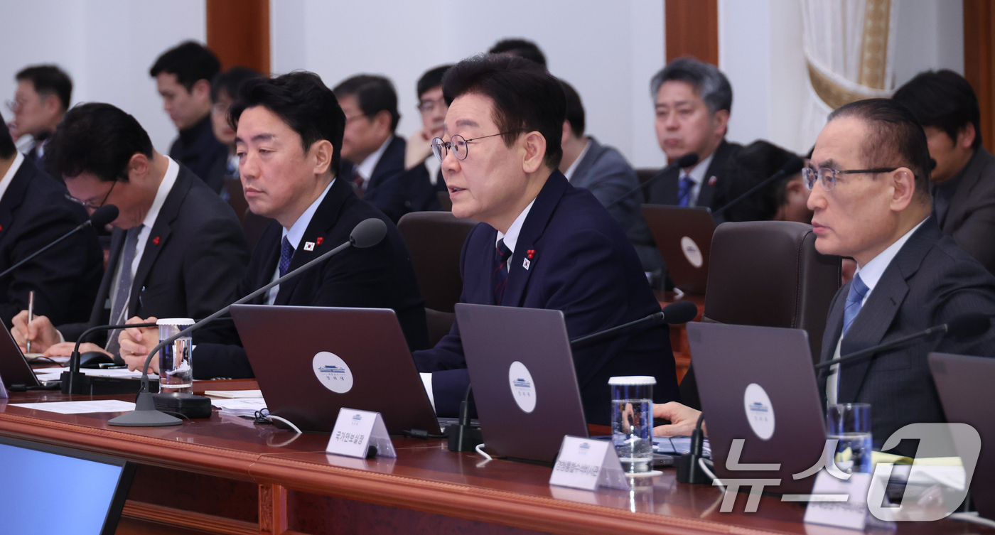 (서울=뉴스1) 허경 기자 = 이재명 대통령이 22일 청와대에서 열린 수석보좌관회의에서 발언하고 있다. (청와대통신사진기자단) 2026.1.22/뉴스1