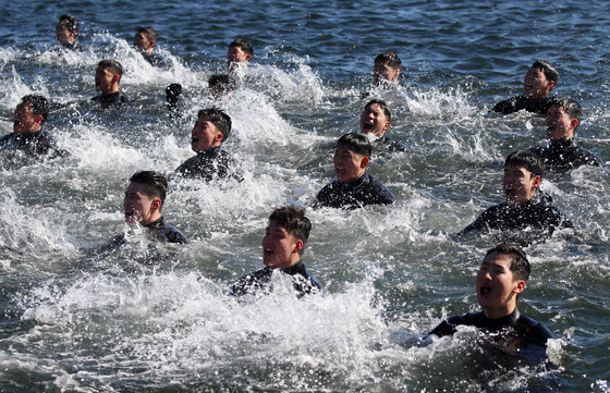 겨울바다 쯤이야