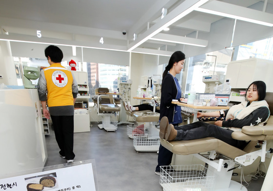 헌혈하고 '두쫀쿠'