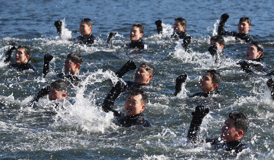 내일 최저 -18도·서울 -11도 강추위 계속…곳곳에 강풍 체감온도 '뚝'