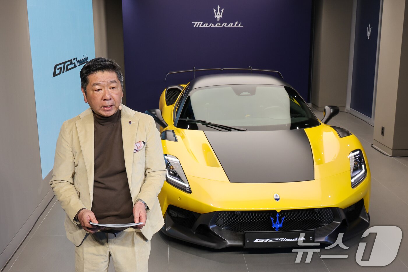 본문 이미지 - 다카유키 기무라 마세라티 코리아 총괄이 22일 경기 성남시 분당구 마세라티 판교 전시장에서 열린 마세라티 스포츠카 ‘GT2 스트라달레(Stradale)’ 국내 공식 출시 행사에 참석해 환영사를 하고 있다.  2026.01.22/ 뉴스1 ⓒ News1 안은나 기자 