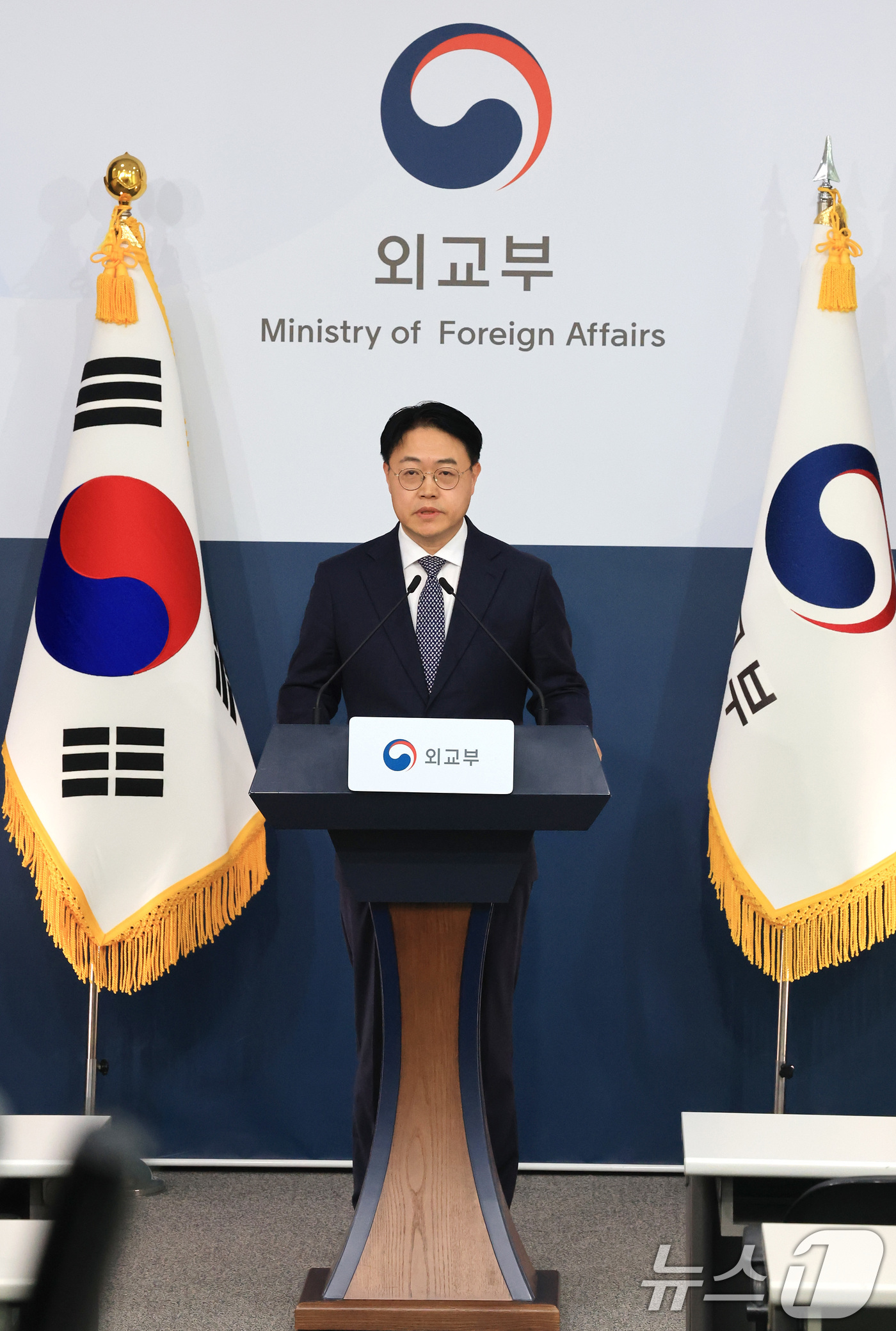 (서울=뉴스1) 임세영 기자 = 이문배 외교부 부대변인이 22일 서울 종로구 정부서울청사에서 정례 브리핑을 하고 있다.  2026.1.22/뉴스1