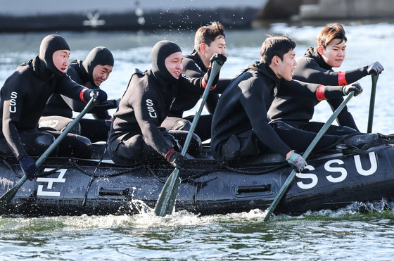 SSU 대원들, 혹한기 훈련