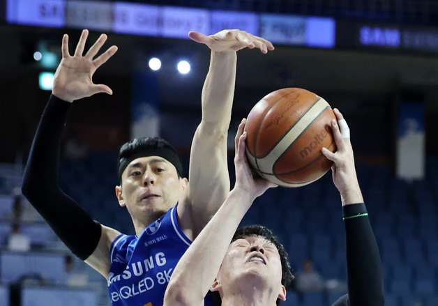 신승민, 이관희 한 번 속여주고!