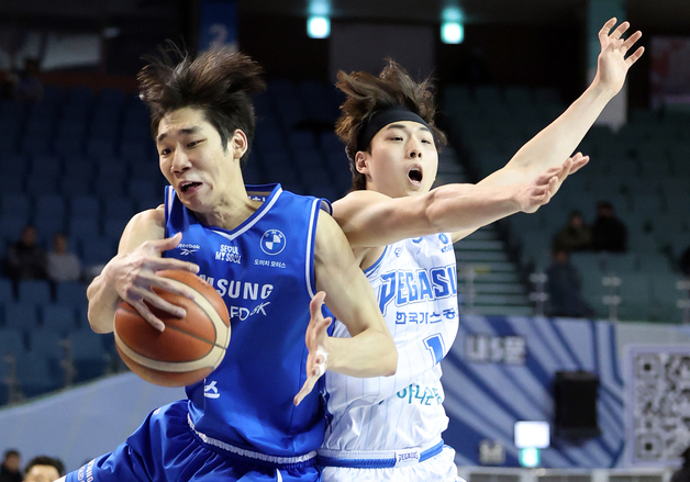 이원석·신주영, 치열한 리바운드