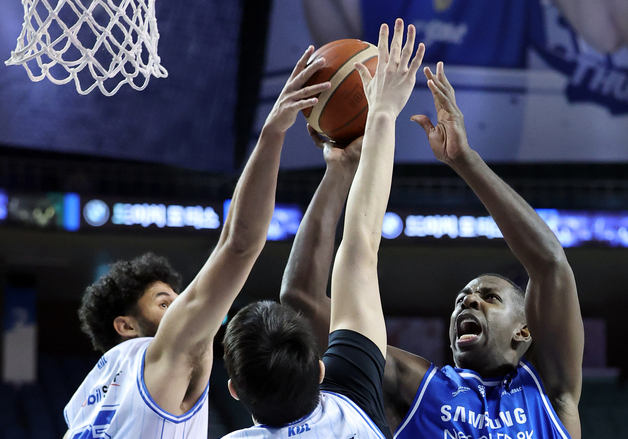 니콜슨, 두 명은 문제였나