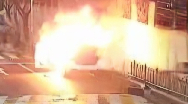 수원서 주행 중 승용차 화재…인명피해 없어