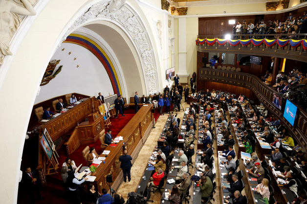 베네수 석유산업, 국유에서 민간으로…외국 기업 독자 운영 허용할 듯
