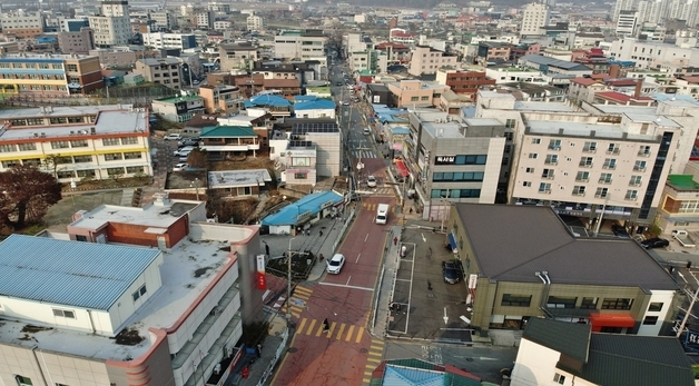 진천군, 진천읍행정복지센터∼KT 진천지사 구간 전선 지중화