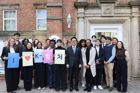 미국 청년들 만난 김민석 국무총리