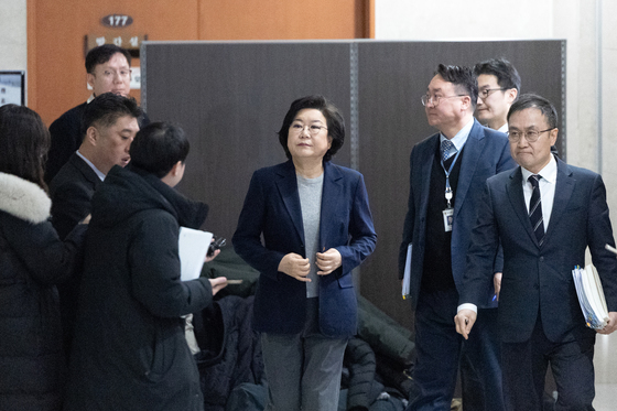 청문회장으로 가는 이혜훈 후보자