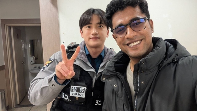 "등록금 든 가방 잃어버렸다"…번역기 돌려가며 유학생 도운 새내기 경찰