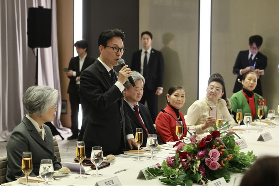 발언하는 김민석 국무총리